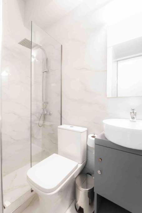 Lux Seaside Apartment By Volos Hospitality Zewnętrze zdjęcie